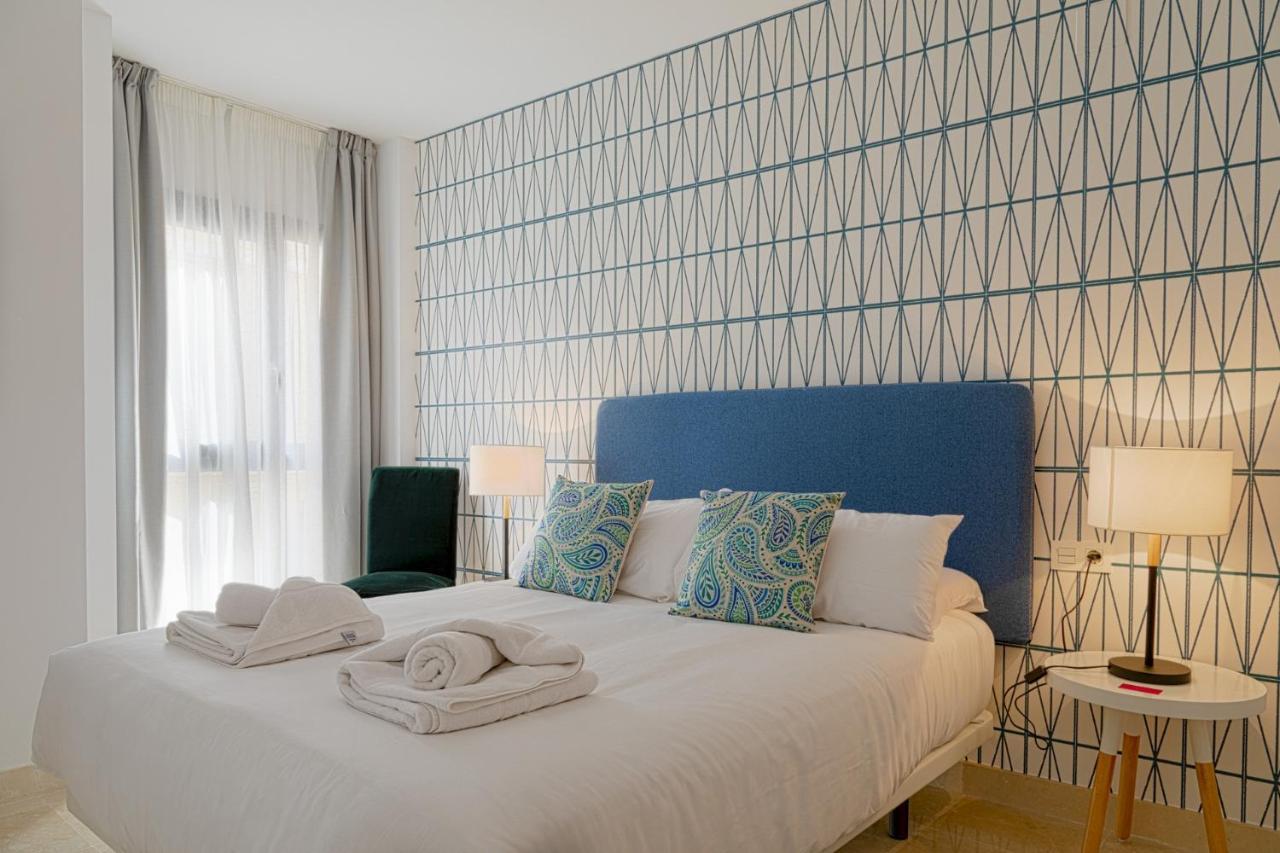 Caleta Homes - Ancha Del Carmen Малага Екстериор снимка
