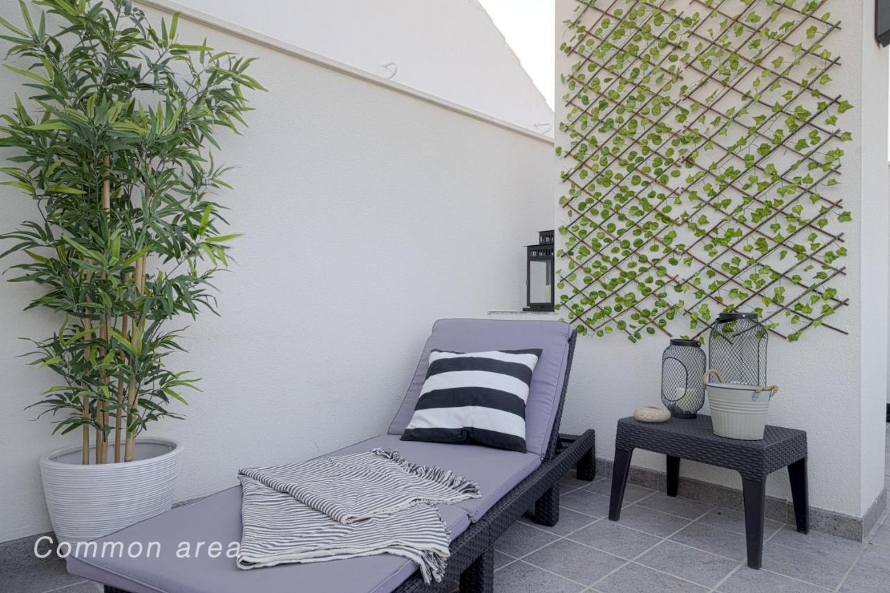 Caleta Homes - Ancha Del Carmen Малага Екстериор снимка