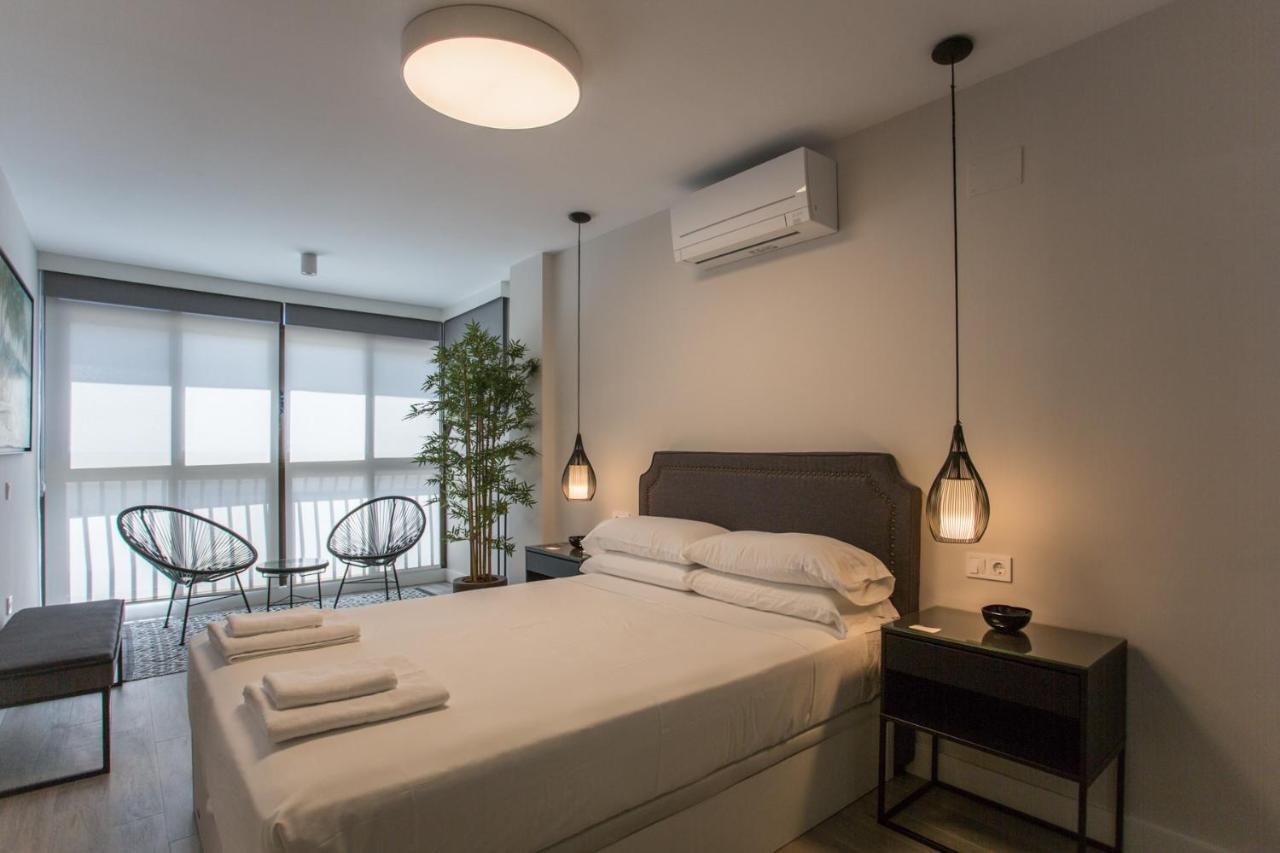 Caleta Homes - Ancha Del Carmen Малага Екстериор снимка